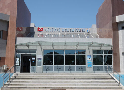Silivri Belediyesi’ne Yolsuzluk Operasyonu: Belediye Başkanı Bora Balcıoğlu Dahil 17 Gözaltı